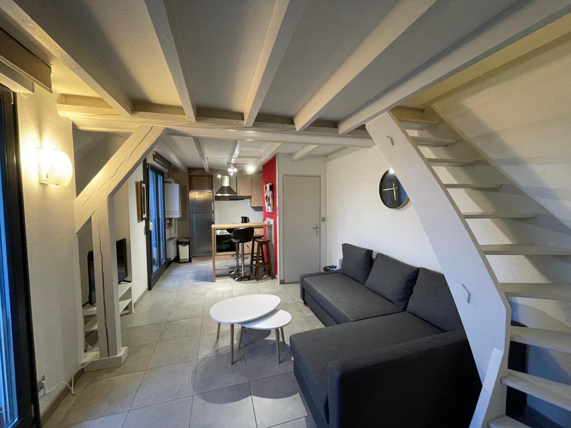 Fathala - Appartement Lumineux En Dernier Etage - Face A La Gare Routiere Sarrebourg Exterior photo